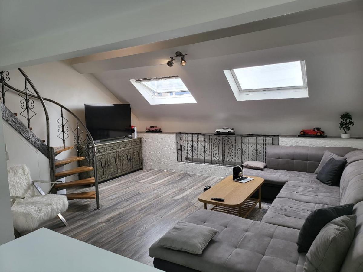 Duplex Elegant Situe A 1Min De La Gare Du Nord Apartment Bruxelles Exterior foto